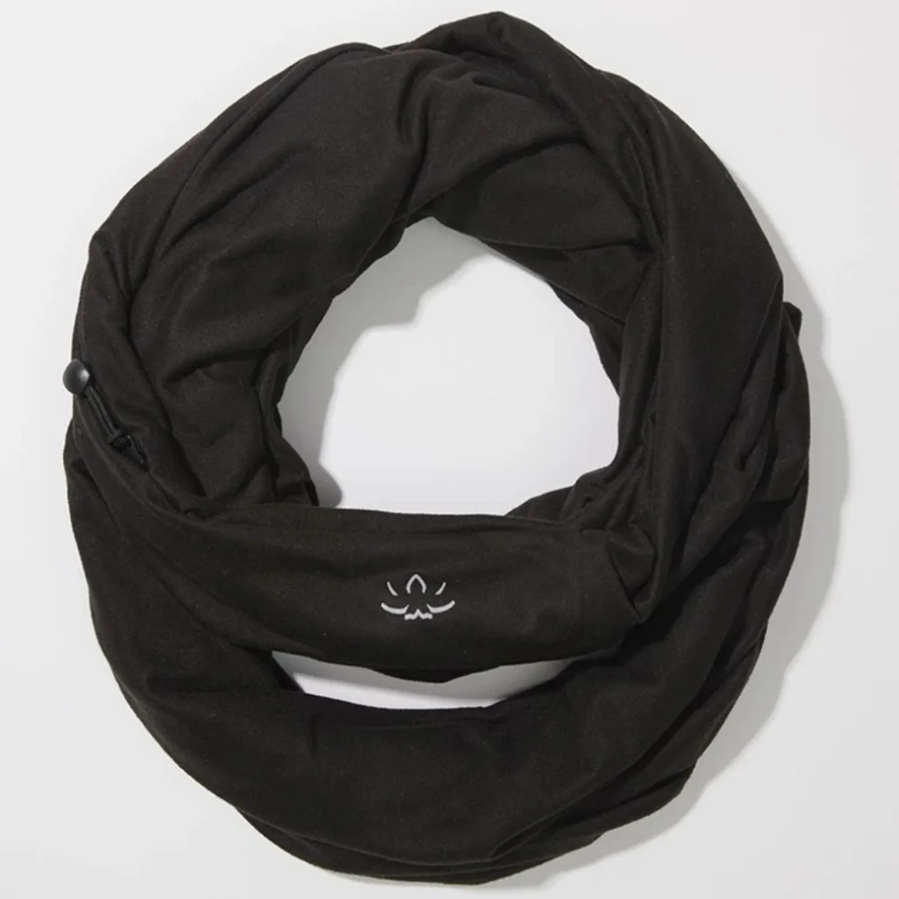 Beyond Yoga Infinity Hidden Pocket Scarf In Black Lightweight Layering Staple